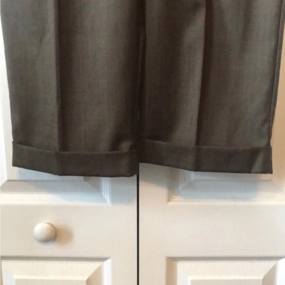 Two pairs of men’s Dockers - Picture 11 of 15